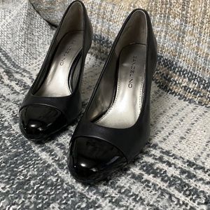Bandolino Black Leather Heels 5.5